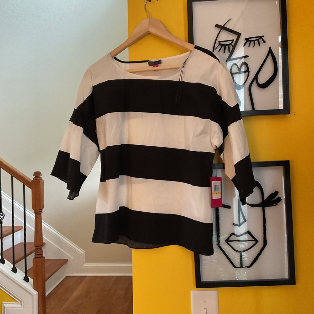 Vince Camuto Dolman Sleeve Shirt Size M NWT